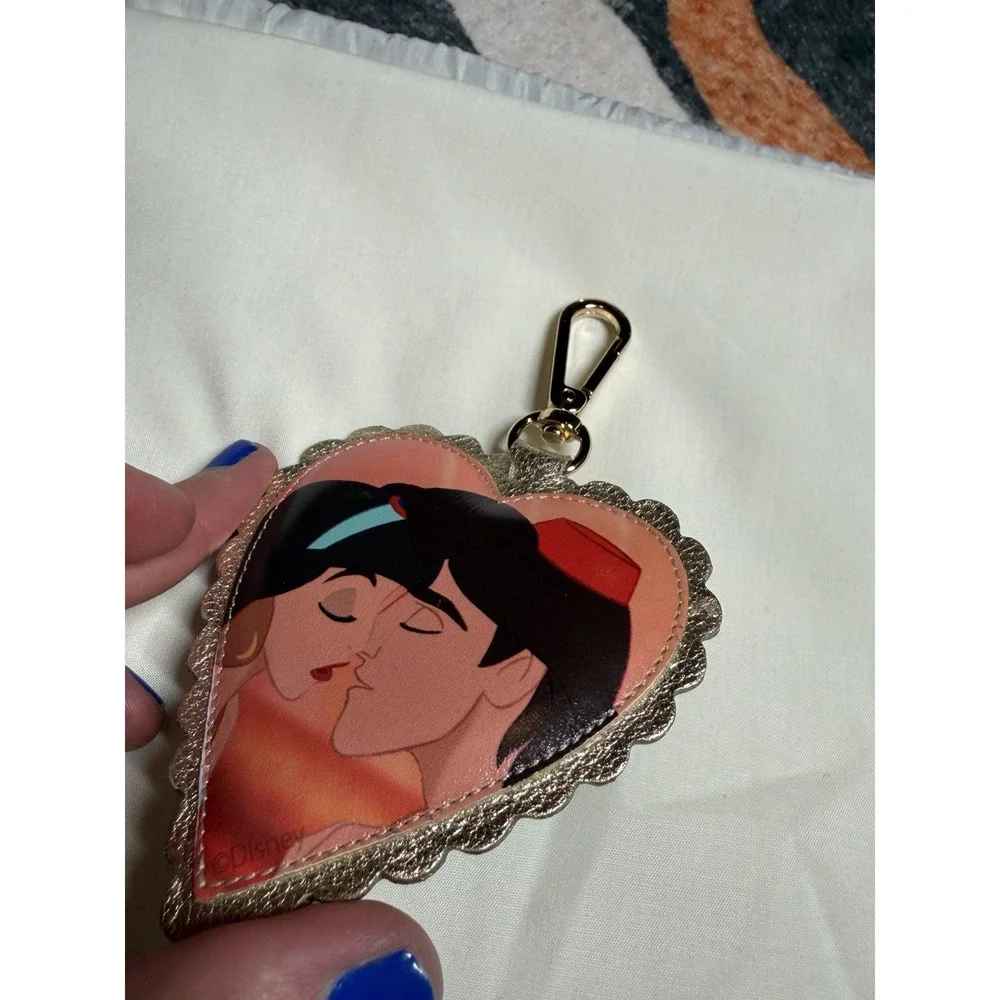Butrich X Disney Princess Aladdin And Jasmine Heart Keychain NWOT